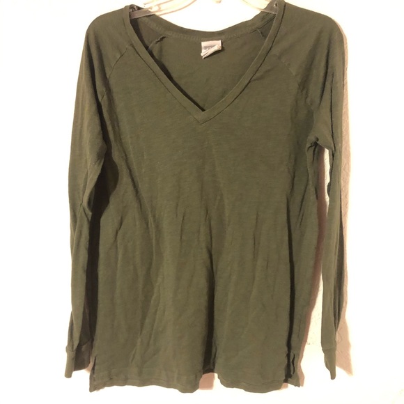 Victoria’s Secret Pink V-Neck Long Sleeve - Picture 1 of 2